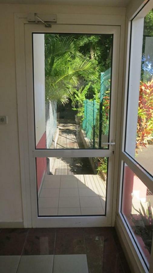 Baliste Jardin De Corail Apartamento Saint-Gilles-les Bains Exterior foto